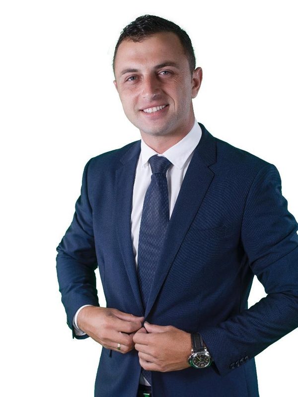 Koba Kobakhidze, Fort Myers REALTOR® with VIP Realty